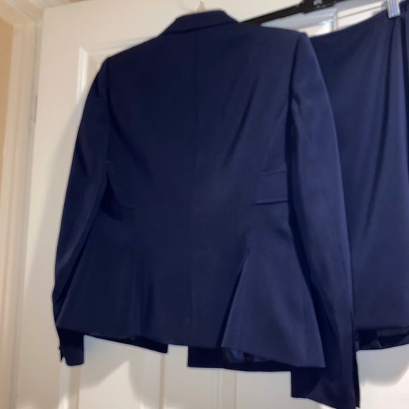 Anne Klein navy blue pencil skirt 2 price suit, size 2 - Picture 3 of 5